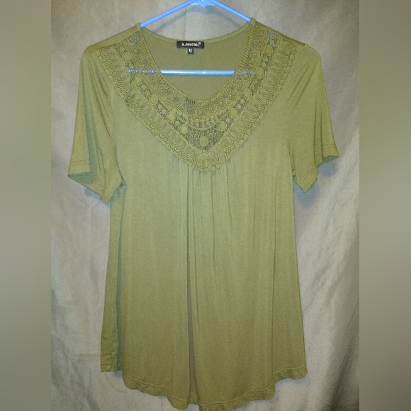 A.Jesdani short sleeve crocheted detailed top blouse - Picture 1 of 3